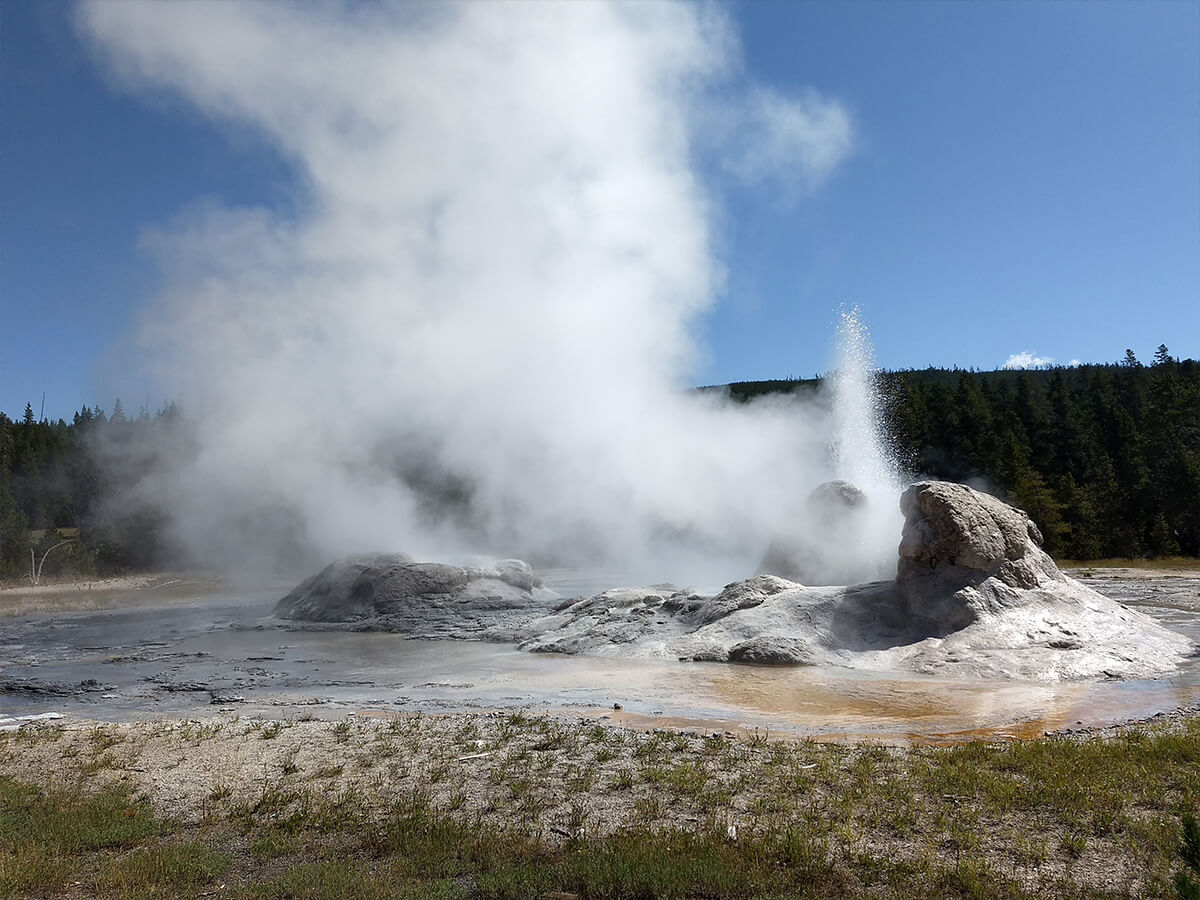 Berzowskis Alaska Adventure Geyser