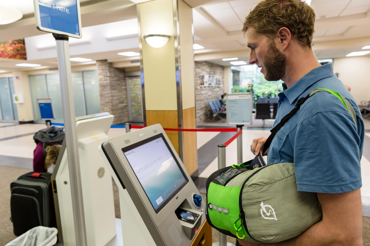 men using Hacky Pack at airport