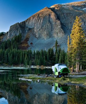 GO camper by lake
